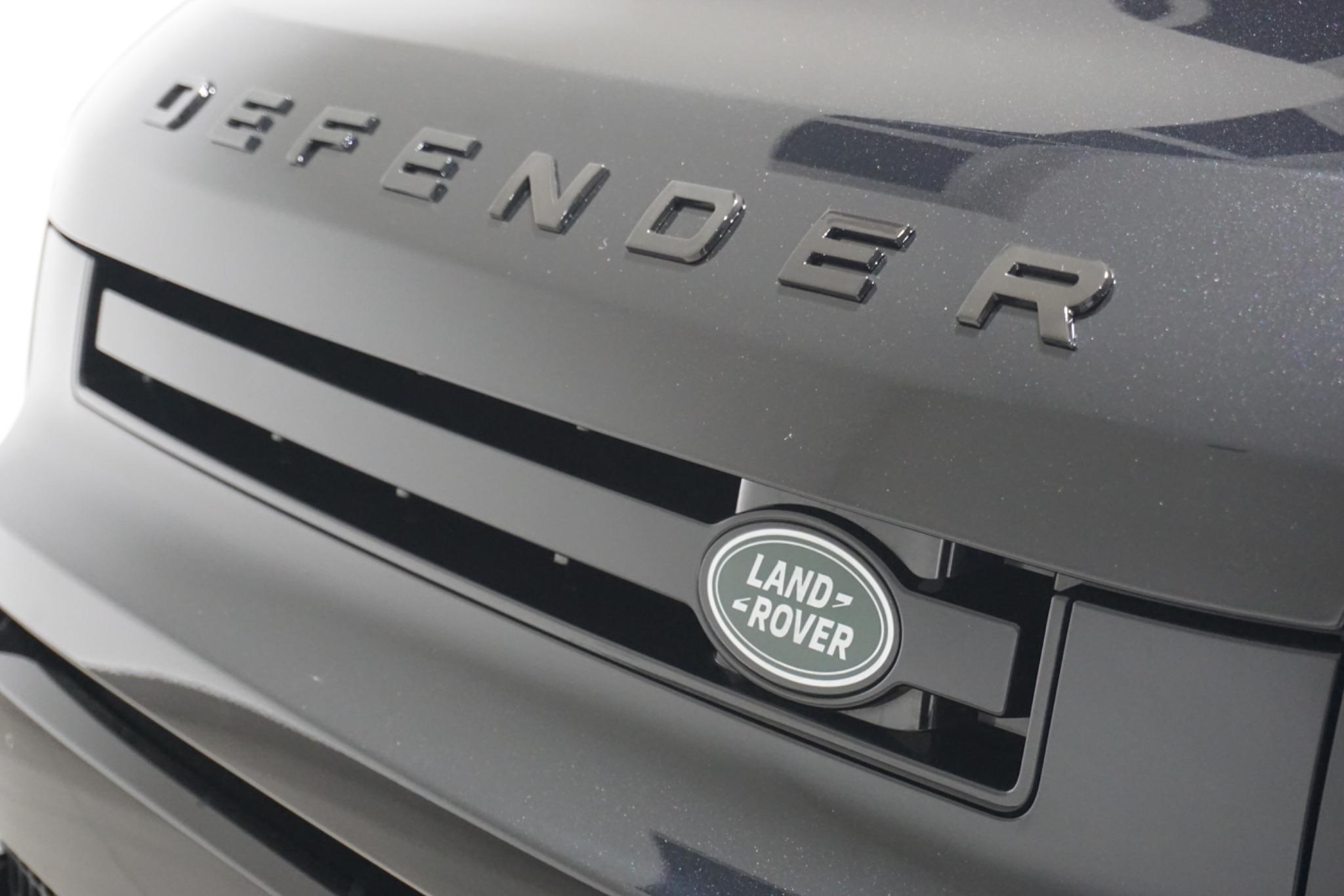 Land Rover Defender 110 3.0 D250 MHEV HSE Auto 4WD Euro 6 (s/s) 5dr
